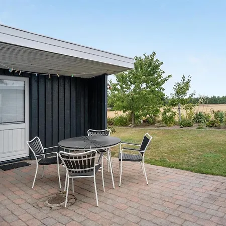 Asya - 600m From The Sea By Interhome *